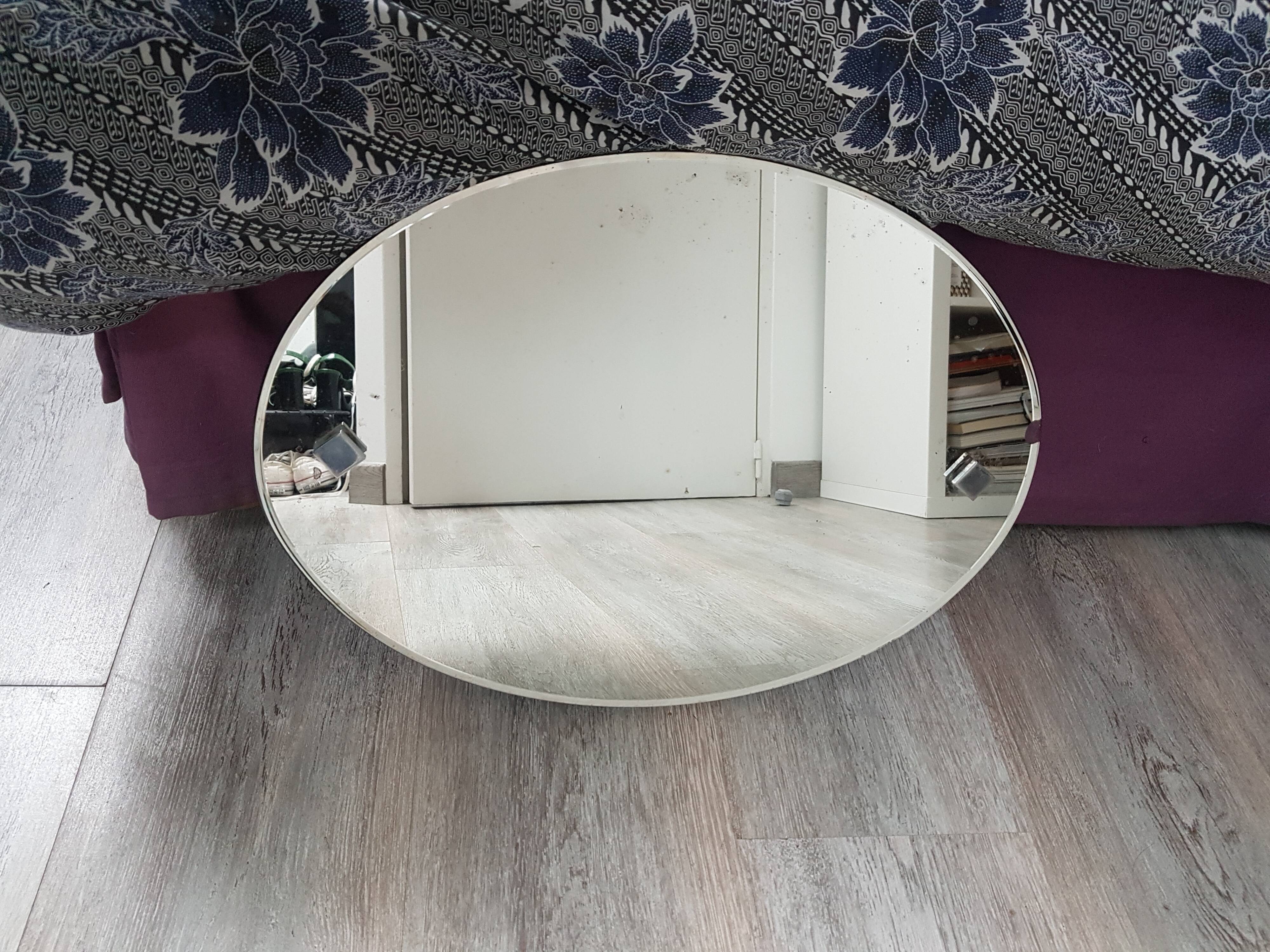 Oval mirror