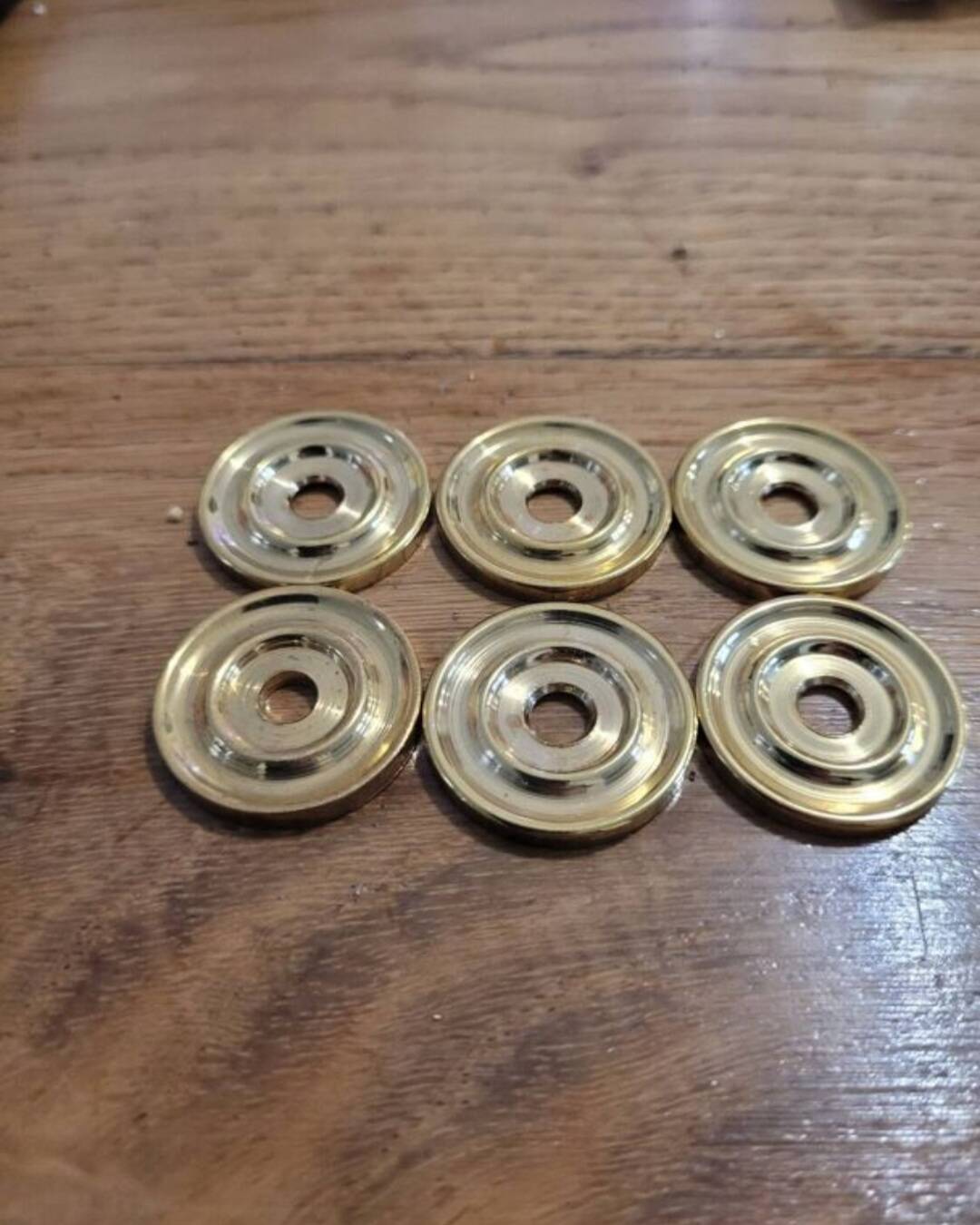 6 polished brass furniture knobs
