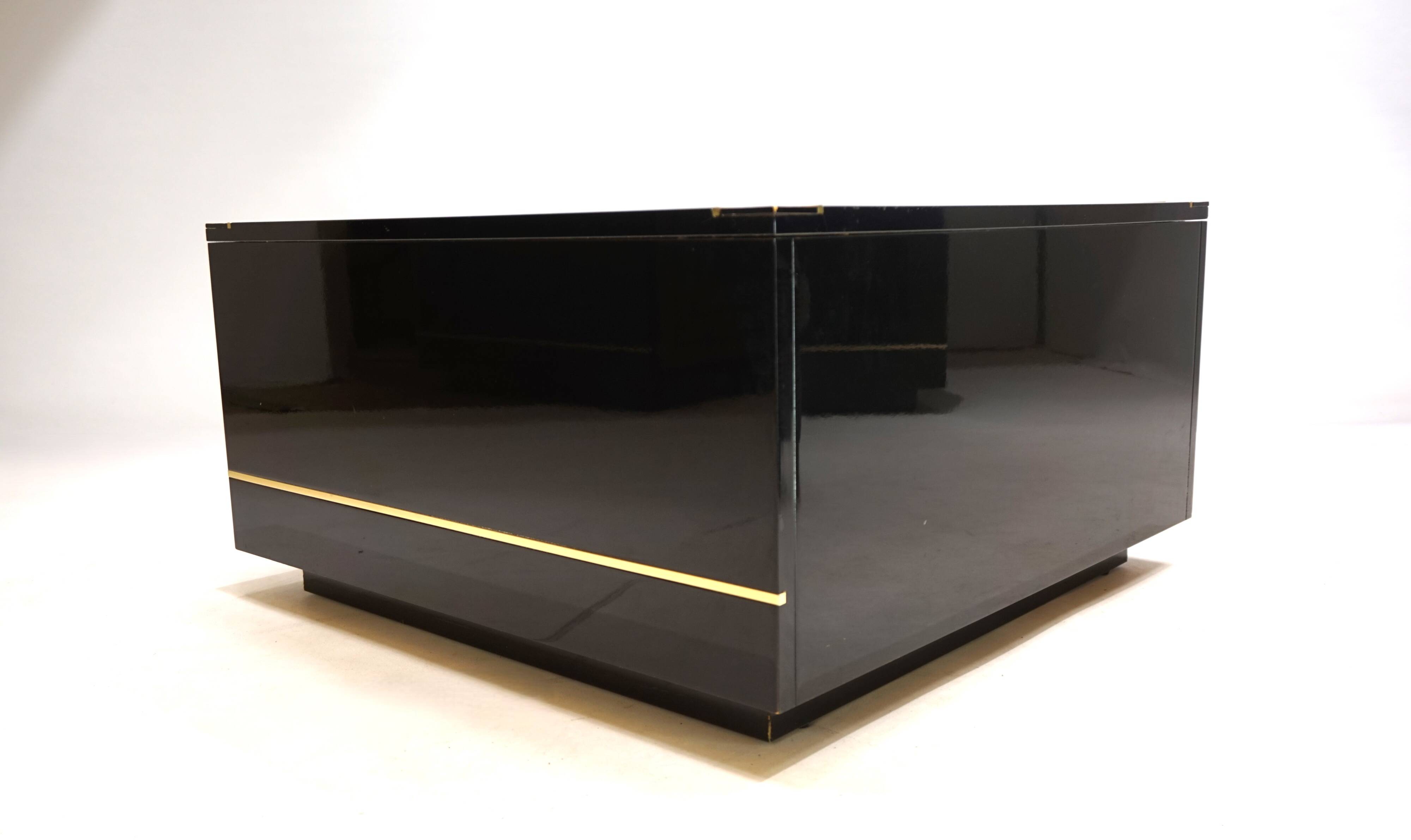 Table basse Roche Bobois attribuée à Pierre Cardin, 1970