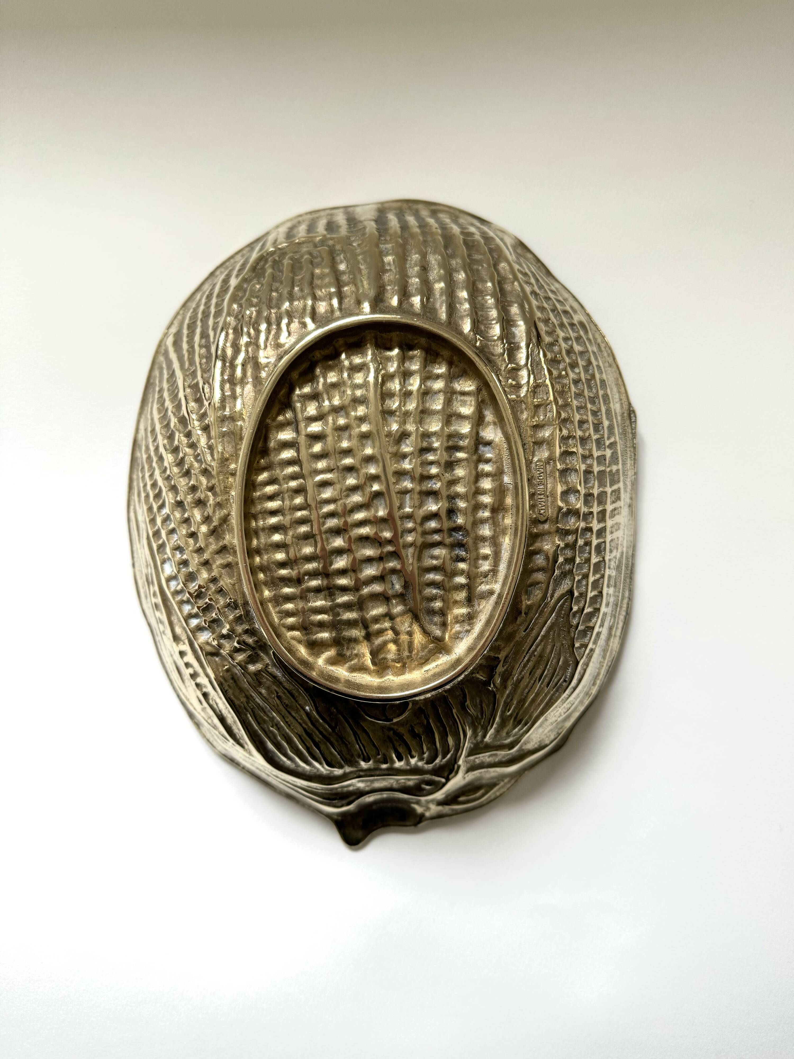 Vintage ear of corn cutter