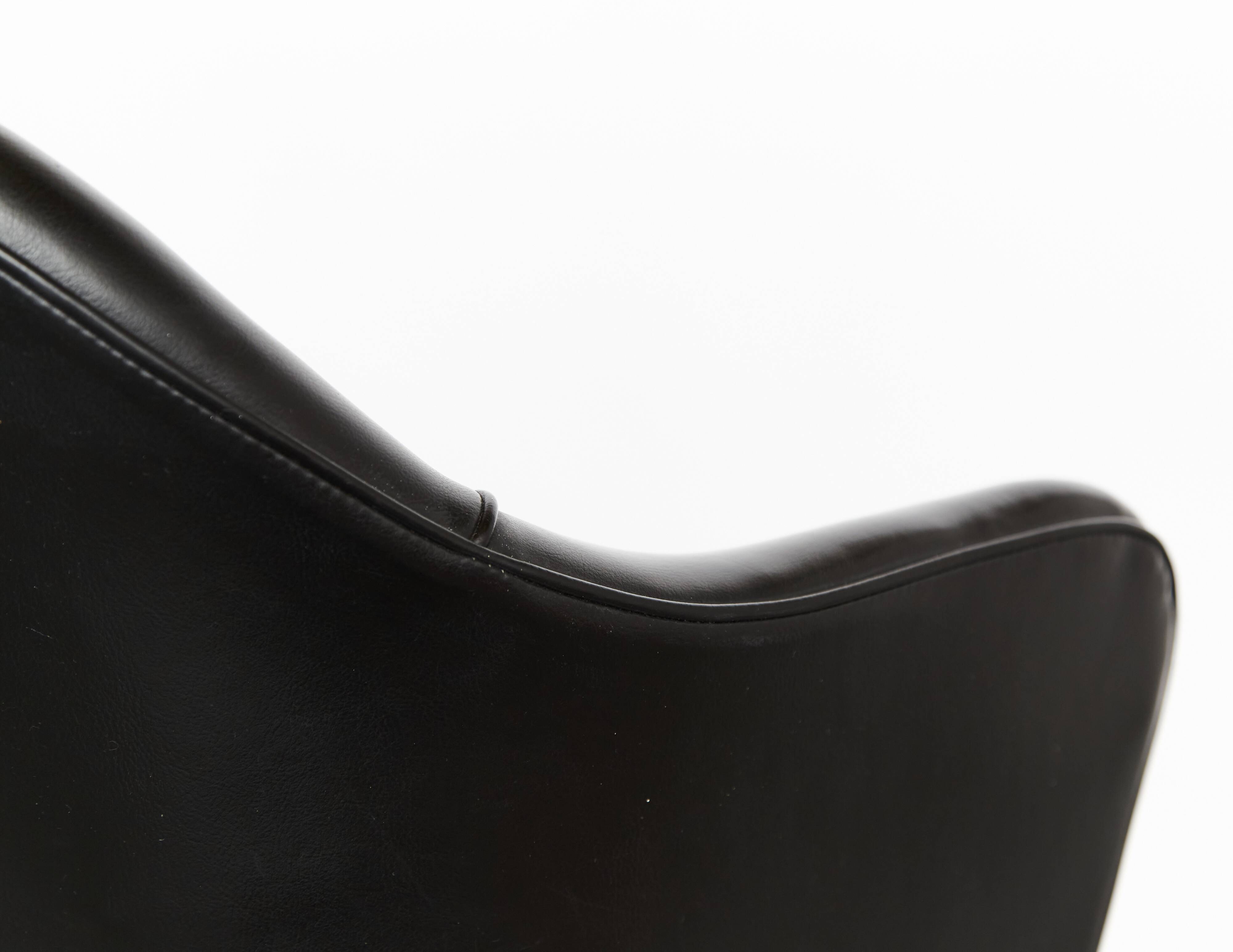 Chaise de conférence n° 71 par Eero Saarinen pour Knoll International