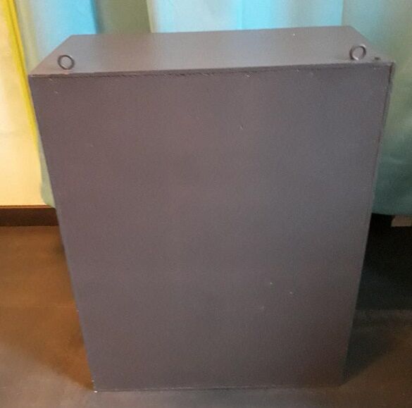 Old paris to suspend locker