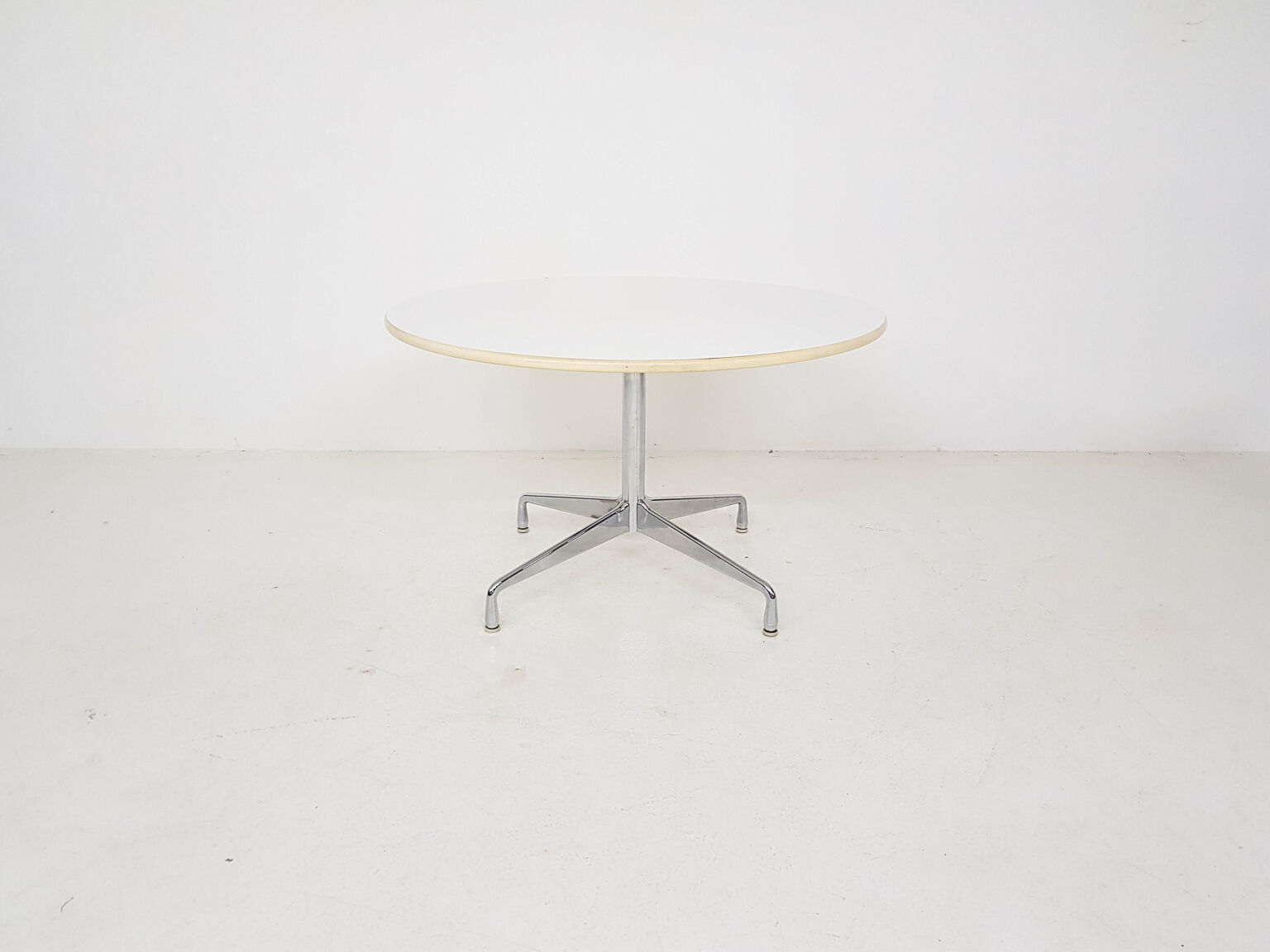 Charles and Ray Eames for Vitra segmented dining table, U.S.A 1960’s