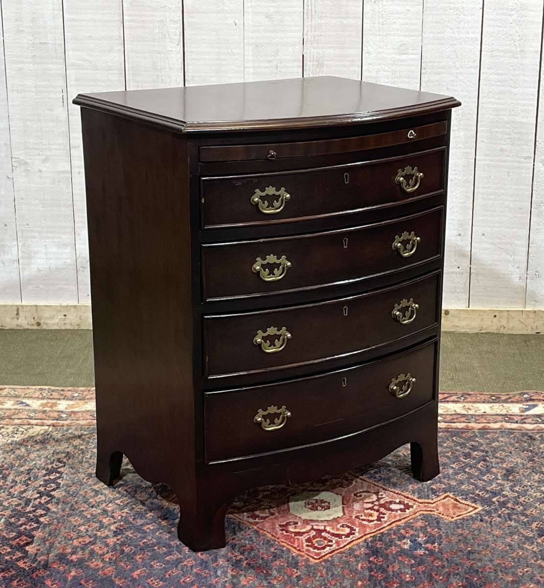 English mahogany chest of drawers from the 1950s