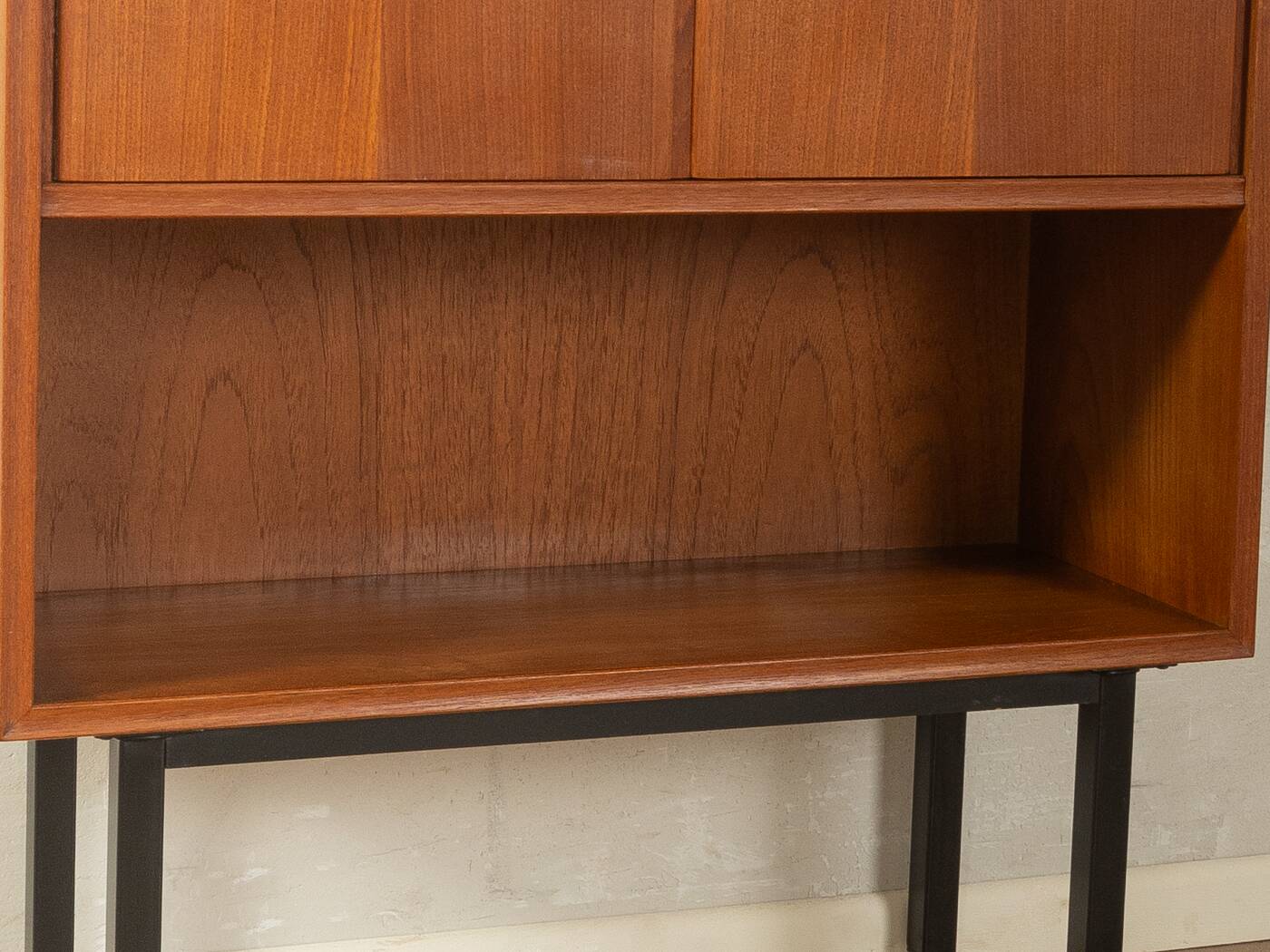 Buffet classique des années 1960, placage de teck, Heinrich Riestenpatt