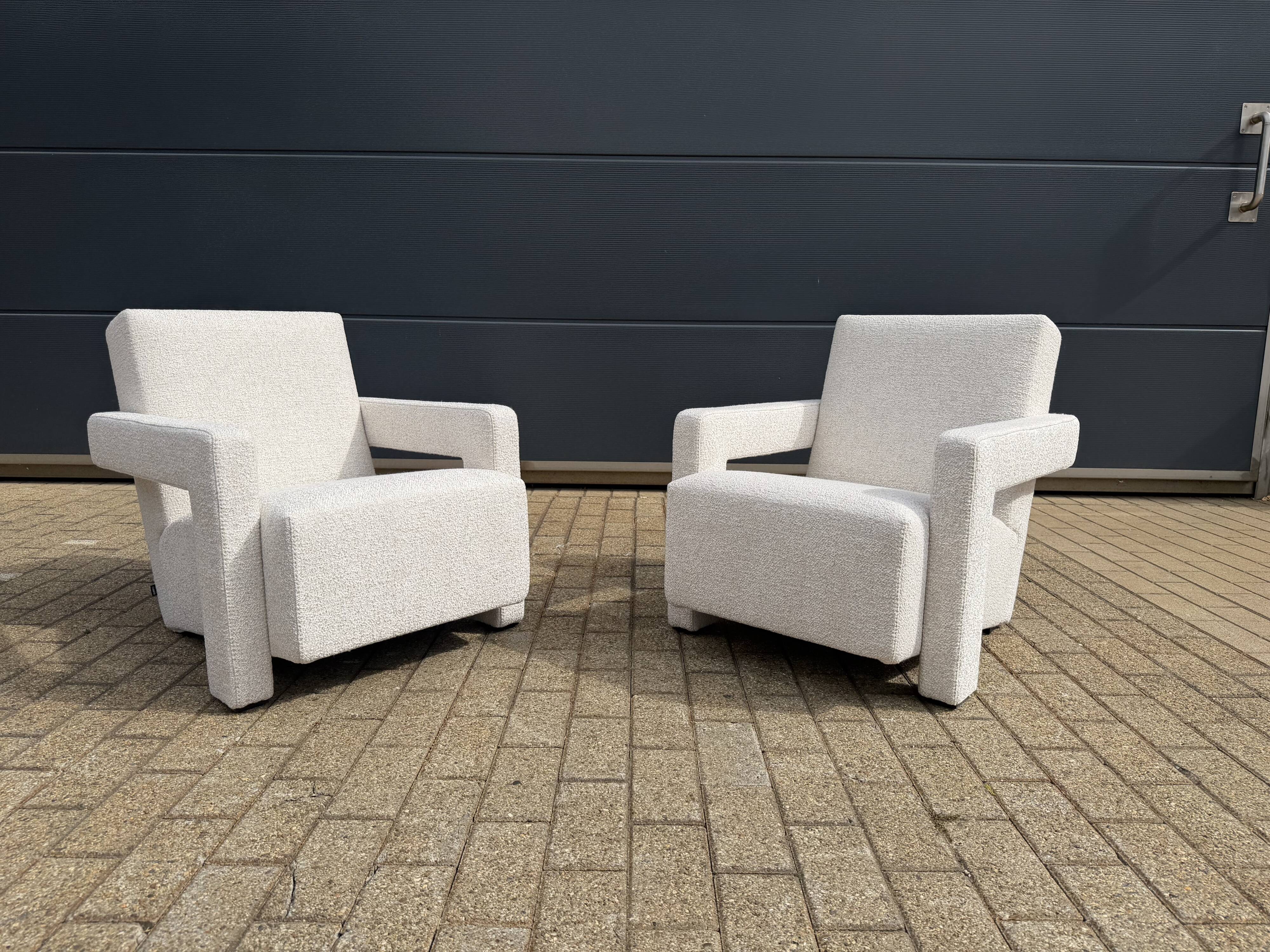 Cassina Utrecht chair in Beige Bouclé, Gerrit Rietveld, in NEW CONDITION!!