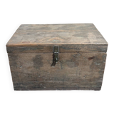 Small Indian chest, with two levels and several compartments, unique piece