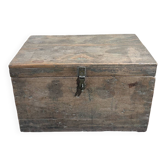 Small Indian chest, with two levels and several compartments, unique piece