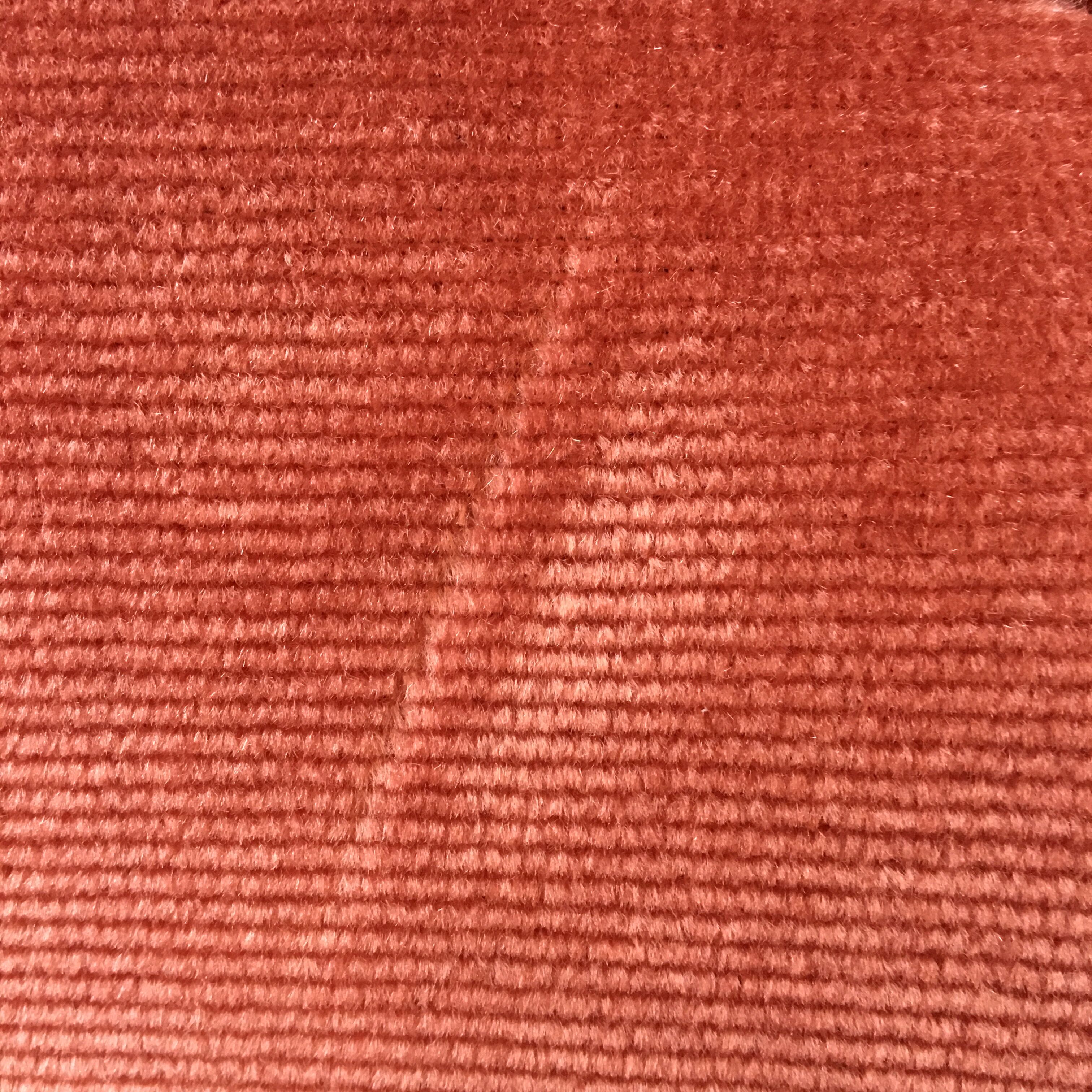 Fauteuil crapaud velours rose framboise