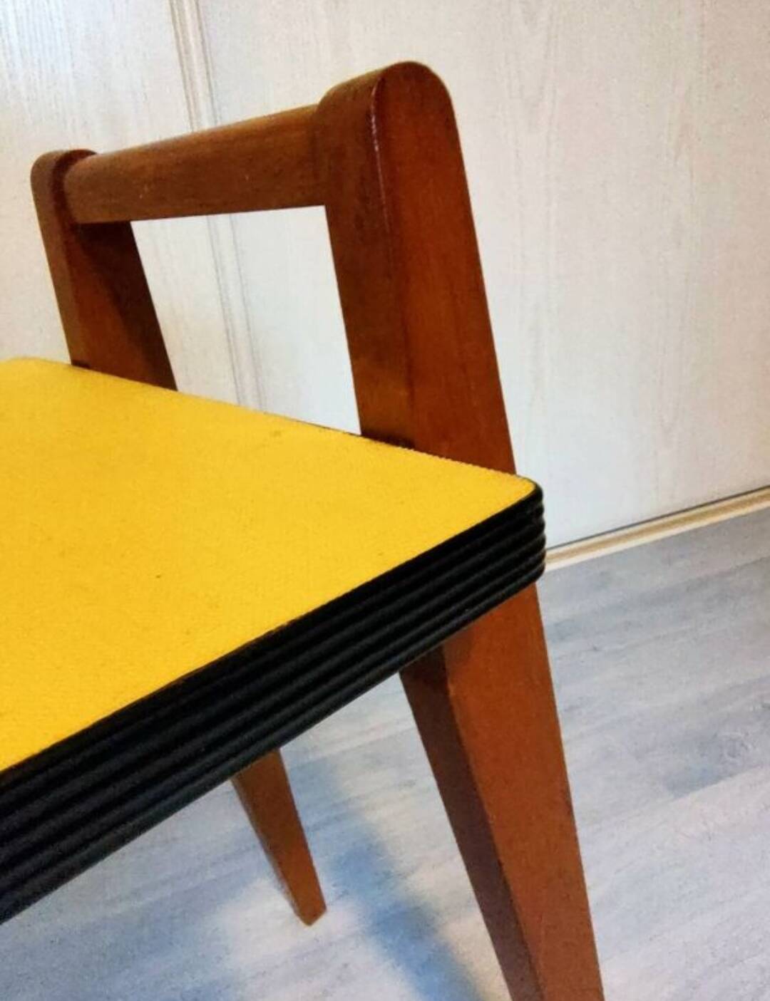 Petite tablette vintage scandinave