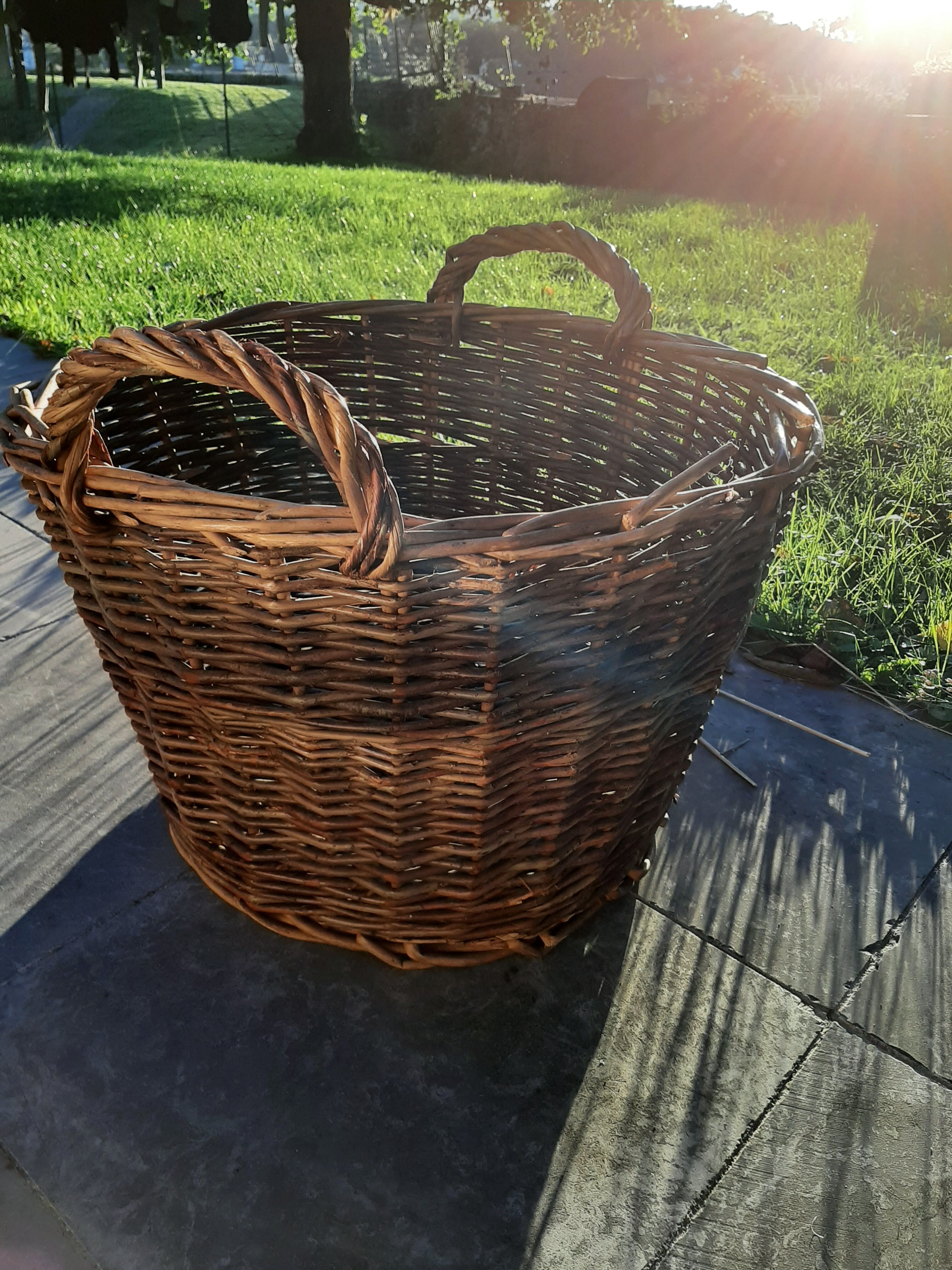 Wicker basket