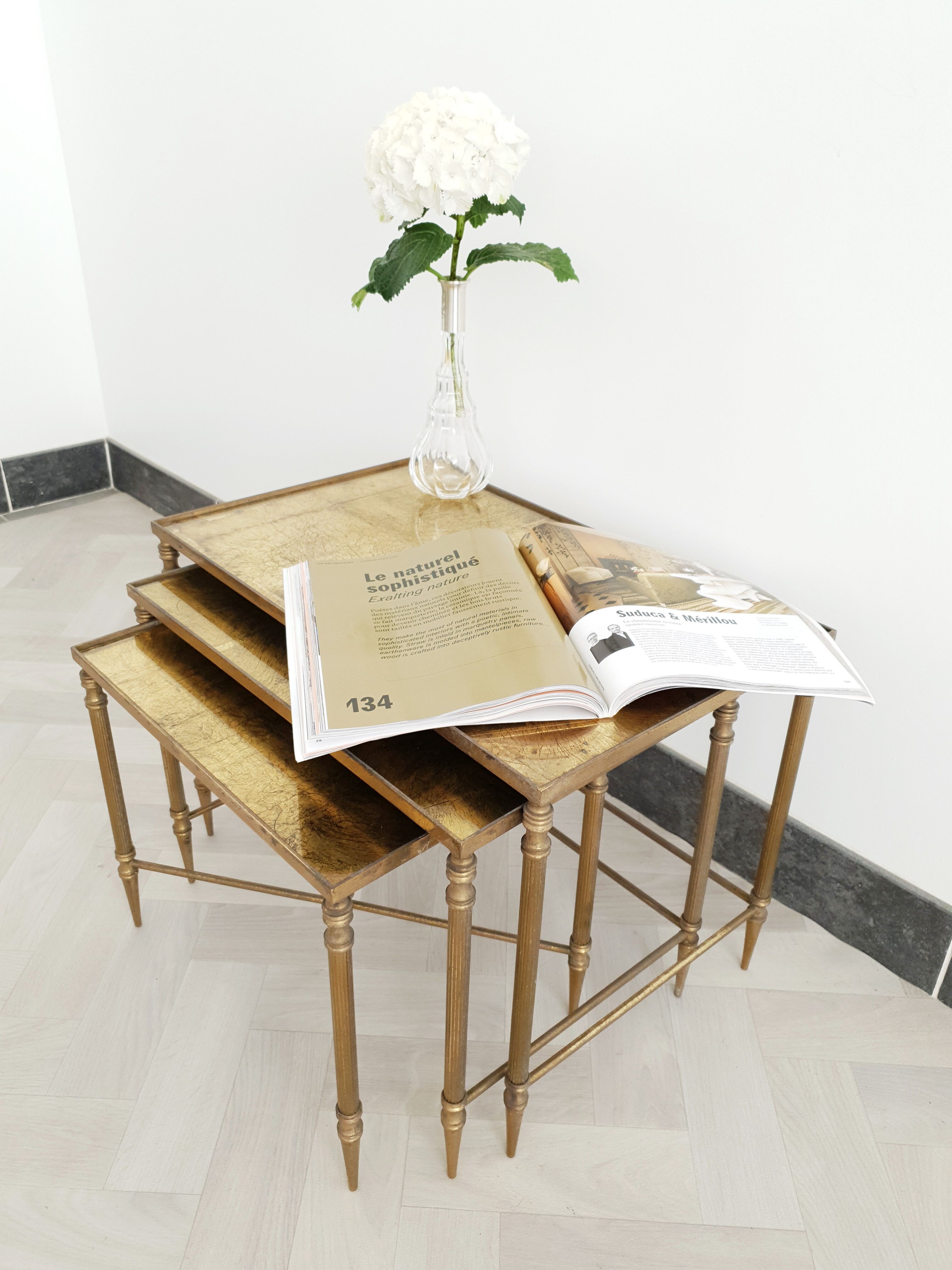 Pull out table  in brass