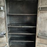 Metal cabinet