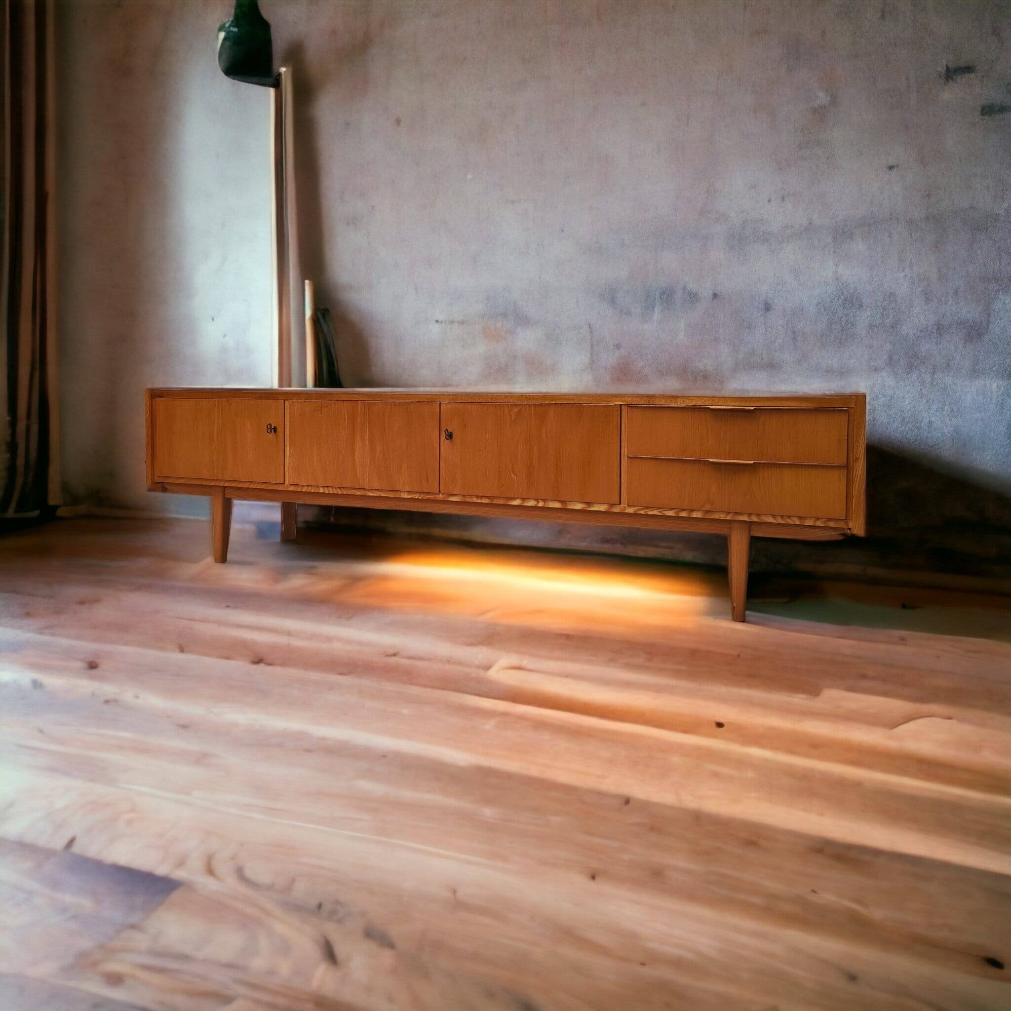 Mid Century lowboard