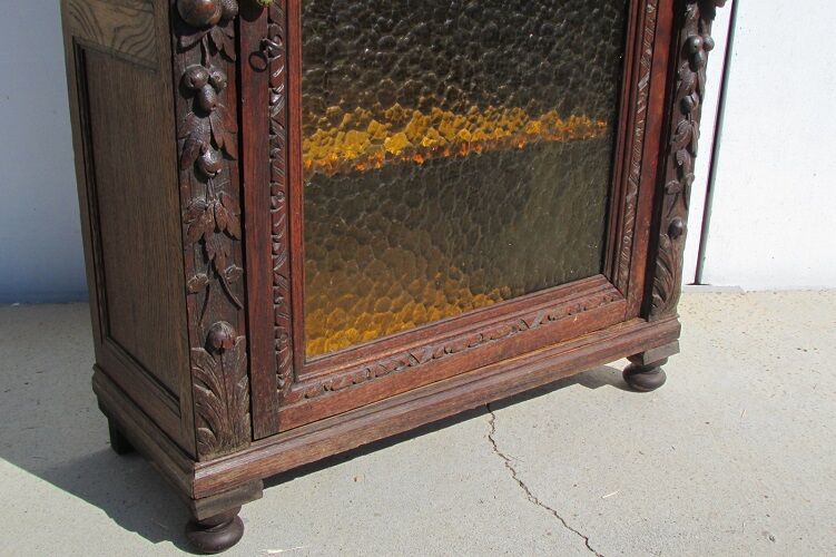 Gothic shelf showcase , solid oak