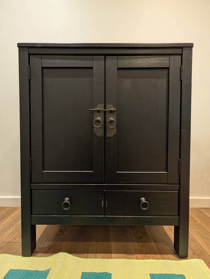 Buffet Tikamoon in black pine