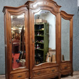 Louis XV Rocaille walnut cabinet stamped Gianinetto circa 1880
