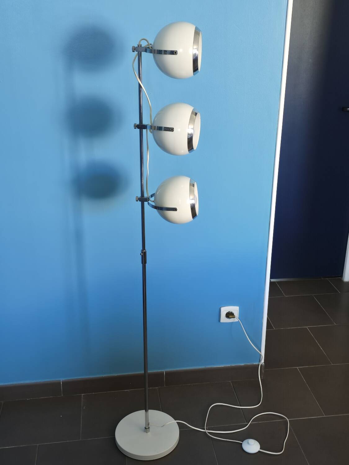 1970s eyeball floor lamp in the style of Gino Sarfatti