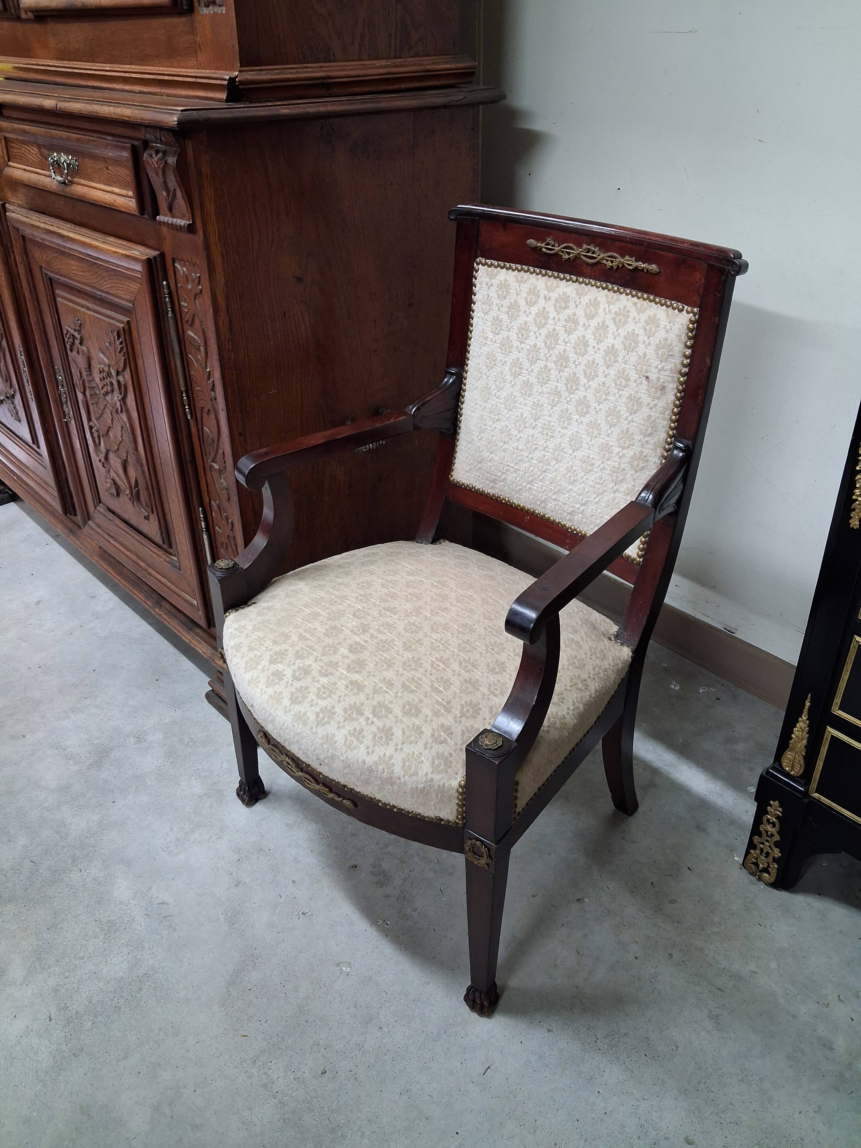 Paire de fauteuils d'époque Empire, réalisée en acajou