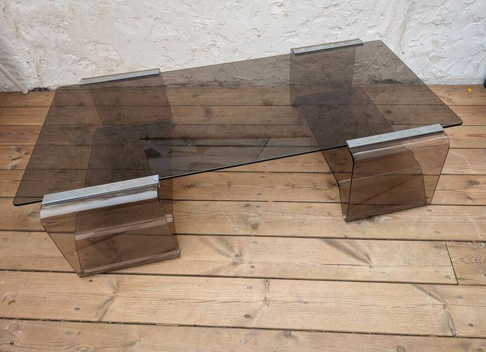 Coffee table by Michel Dumas for Roche Bobois from the 1970s.