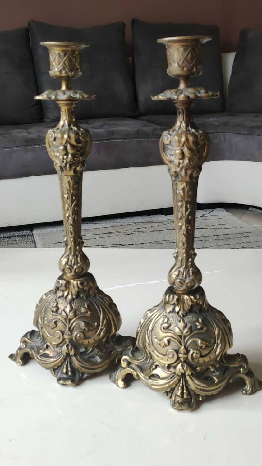 Pair of Antique Flambeaux Candlesticks/Baroque Style, Rocaille. In gilded bronze. 19th century