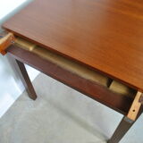 Extendable dining table in 1970 teak