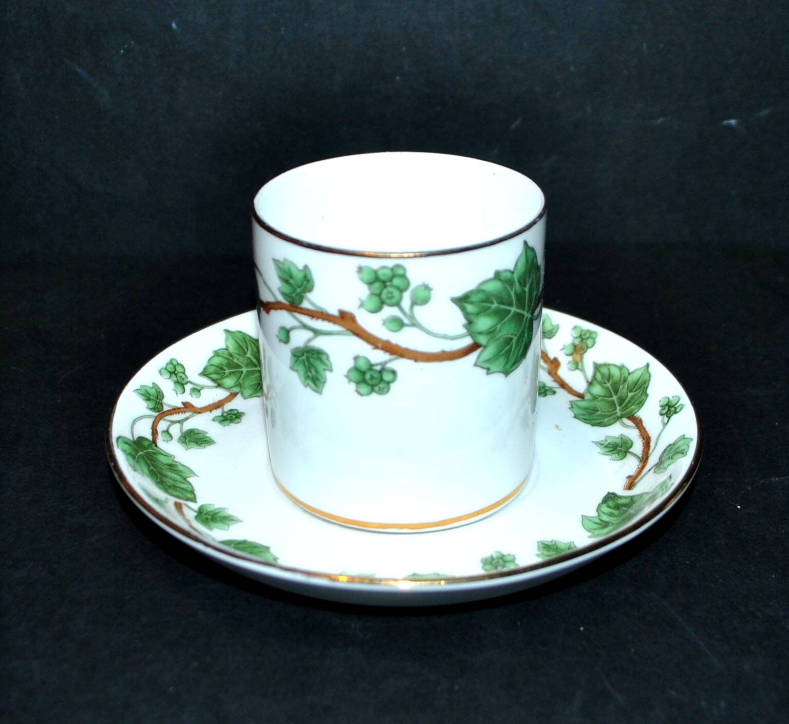 Old STAFFORDSHIRE English porcelain coffee cup litron ivy decor