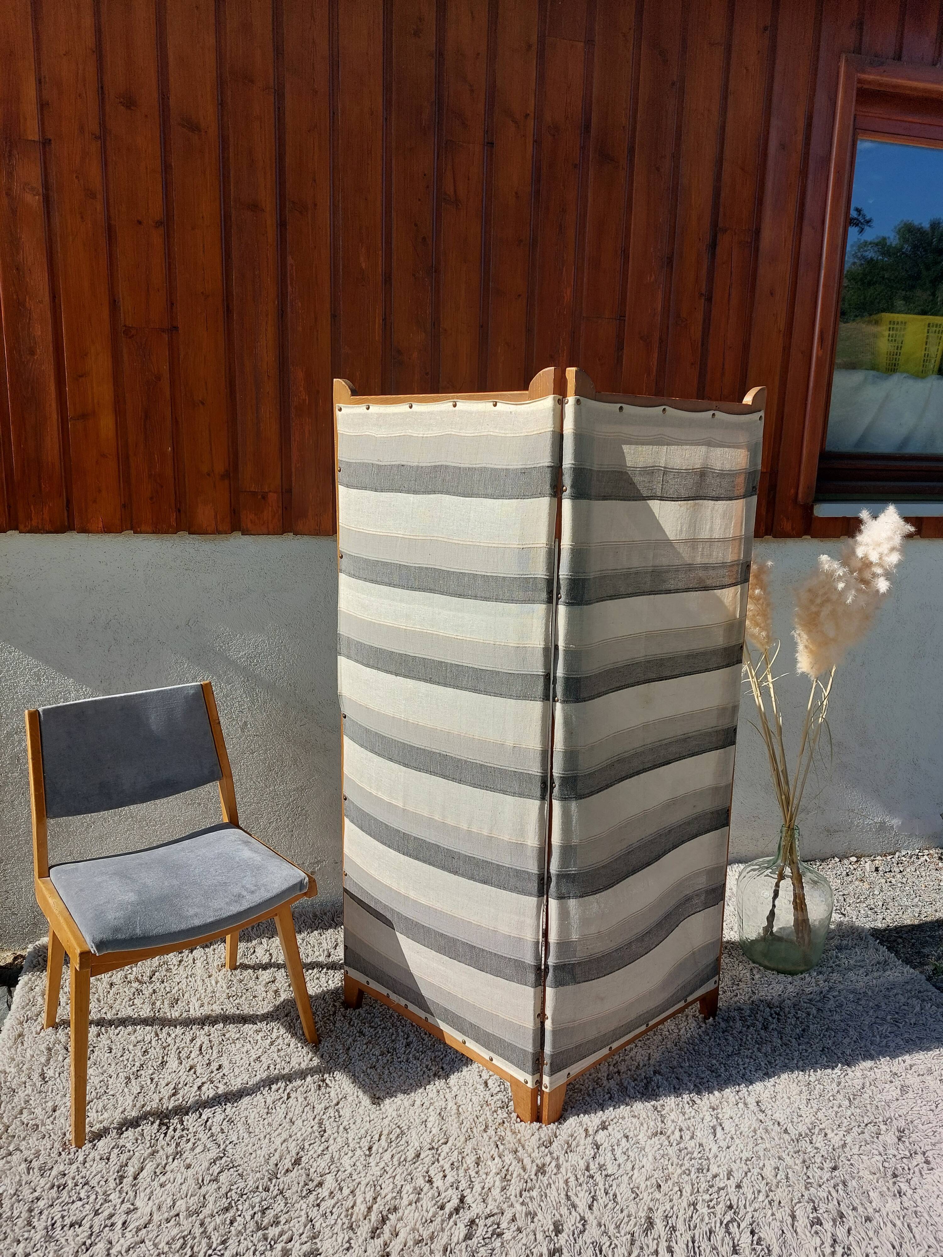 Wooden screen, fabric of your choice