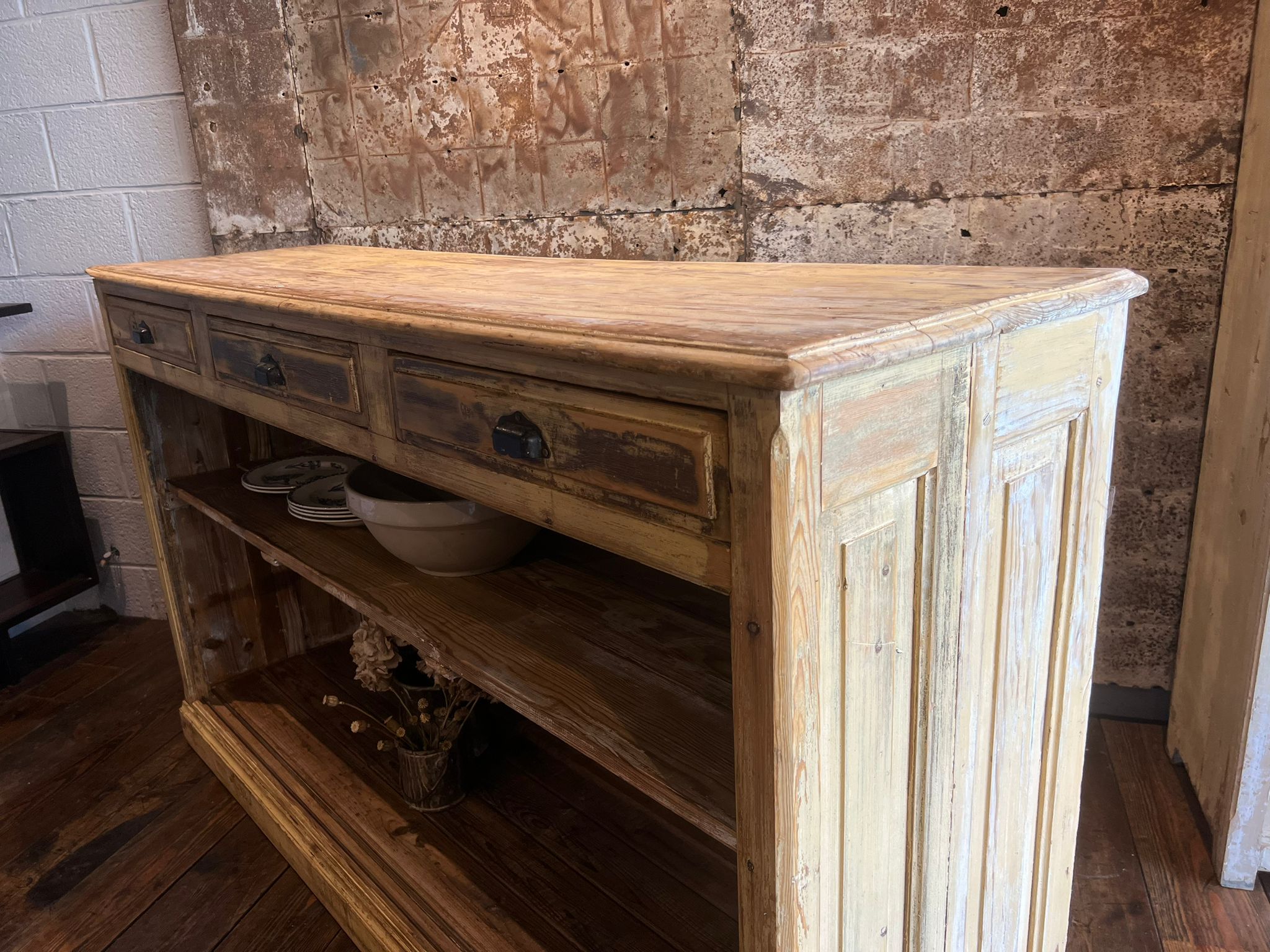 Sideboard 3 drawers patinated