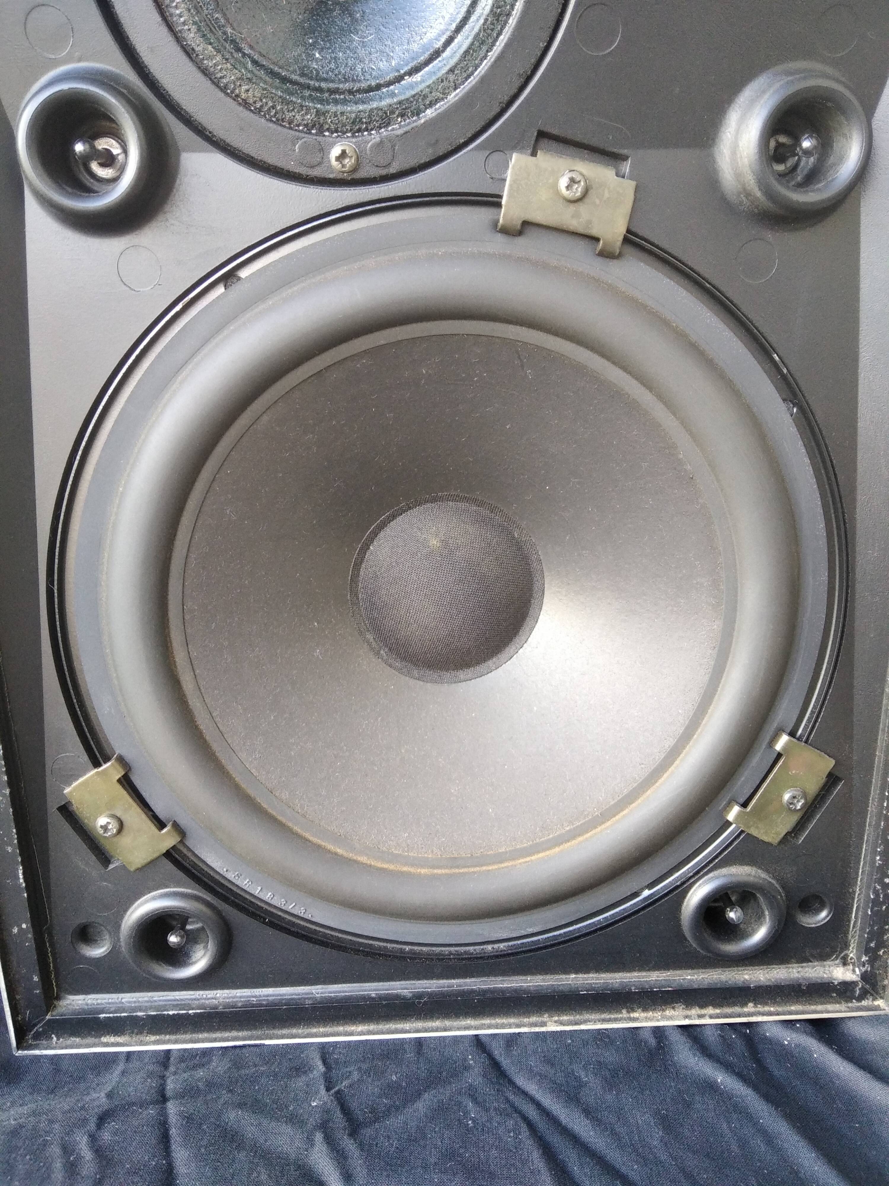 Vintage Bang and Olufsen S45-2 speakers