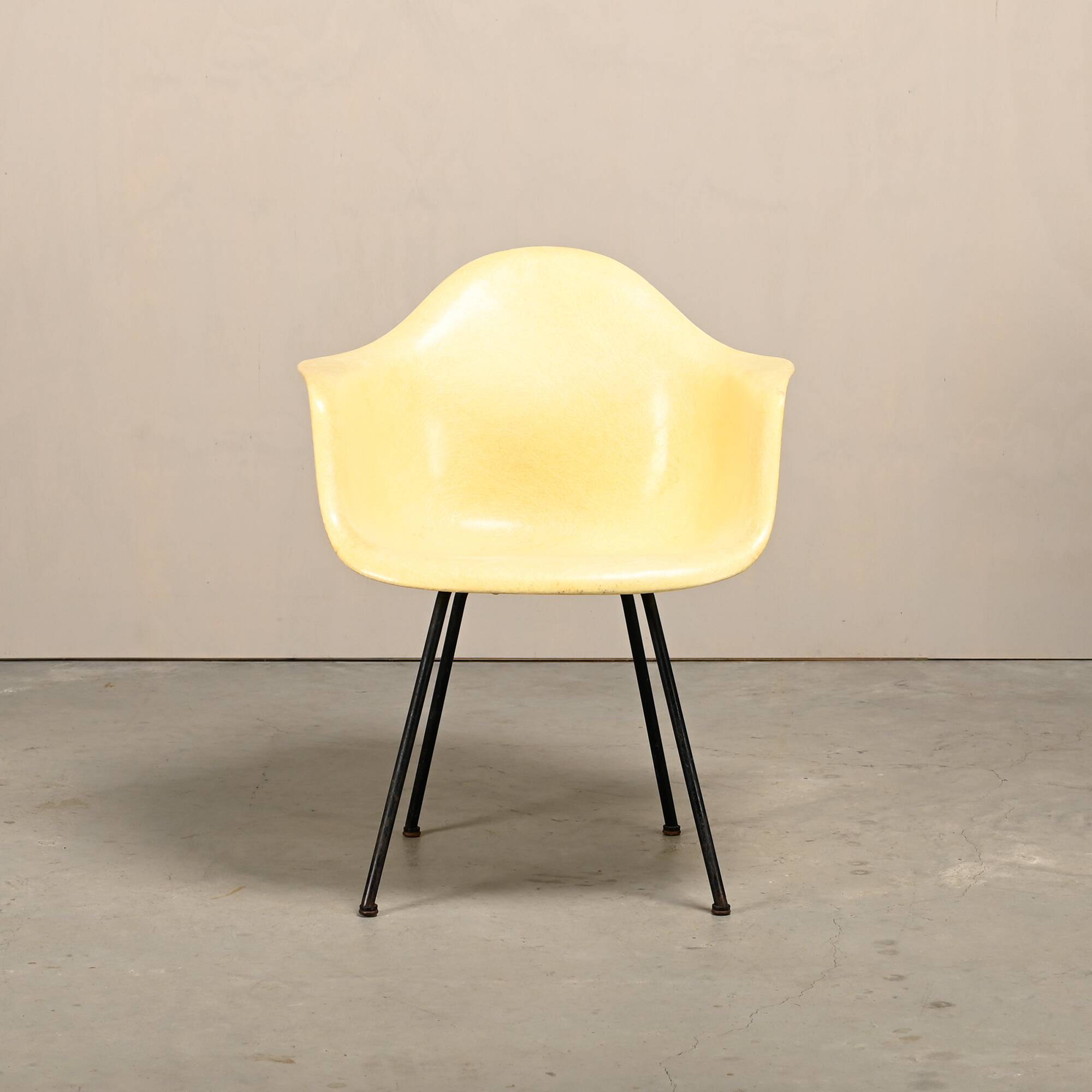 Charles & Ray Eames MAX Parchment rope edge Armchair Herman Miller 1951