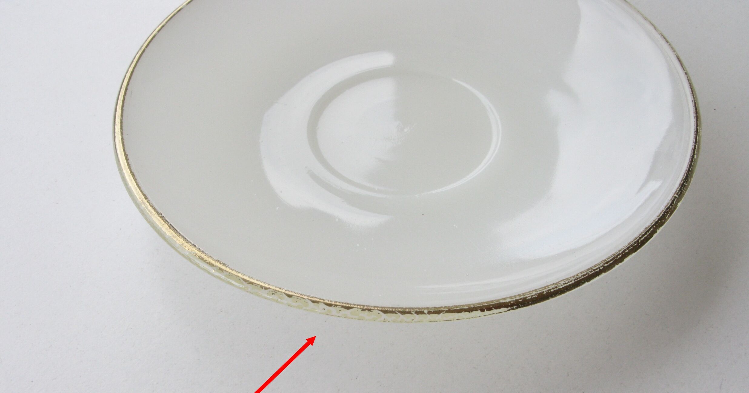 White opaline coffee service 6 cups and 6 under cups - Arcopal