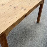 Desk table