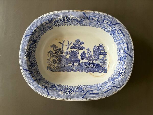 Plat en faïence belge Boch La Louvière