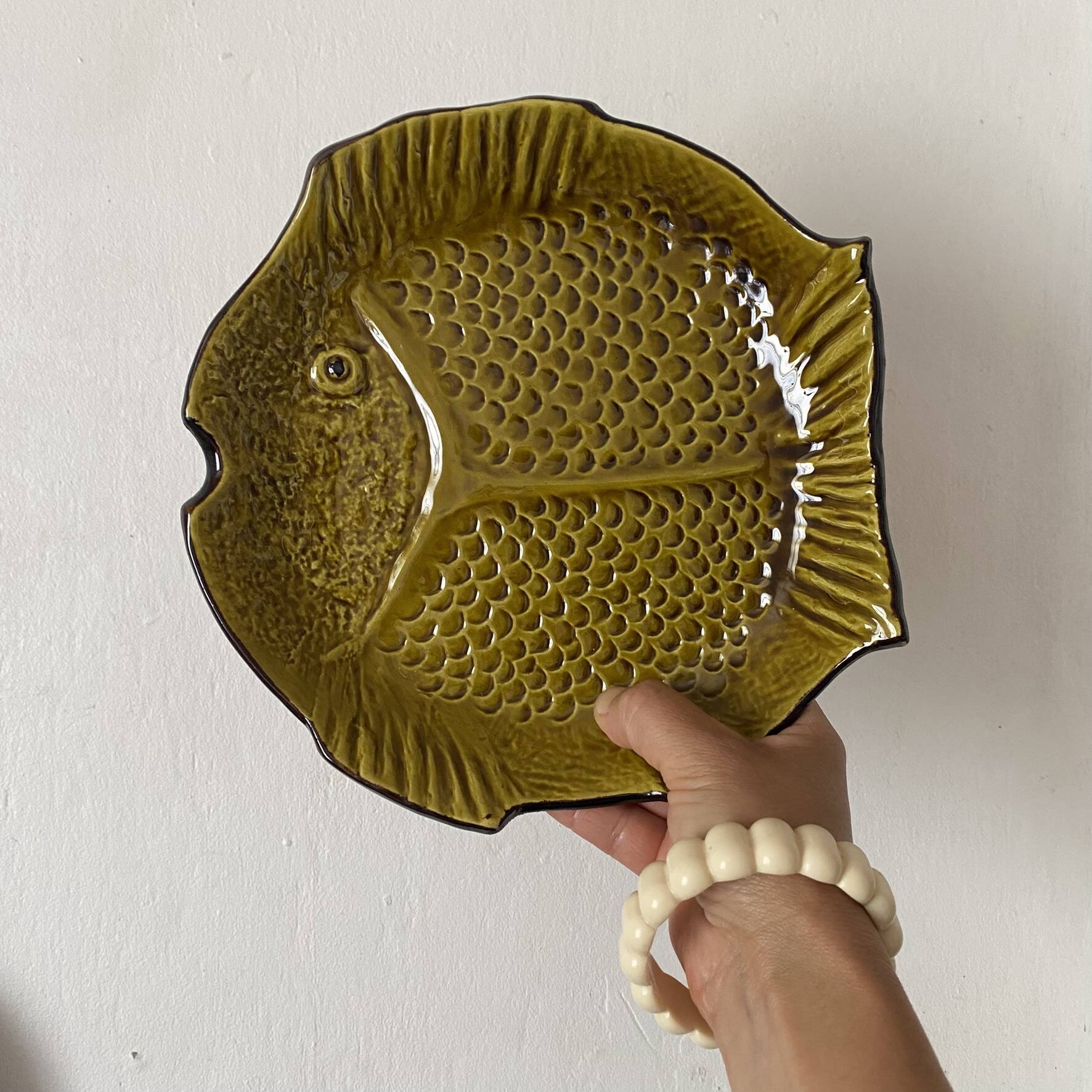 Vintage bouillabaisse service in faience, 13 pieces, 1970s.