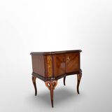 Tables de chevet italiennes du milieu du 20ème siècle.
