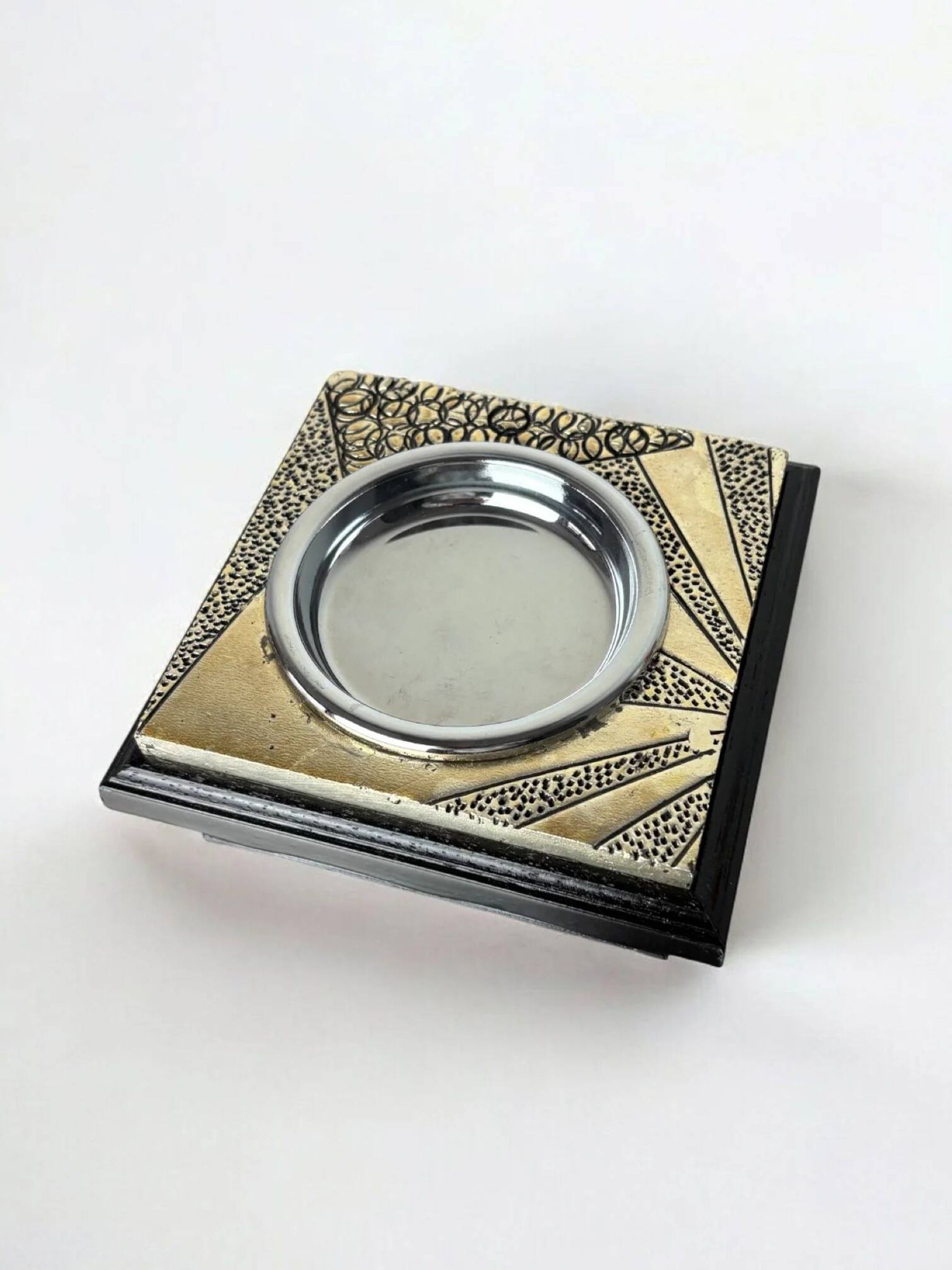 Brutalist wood and resin ashtray, Italy, 1980s
