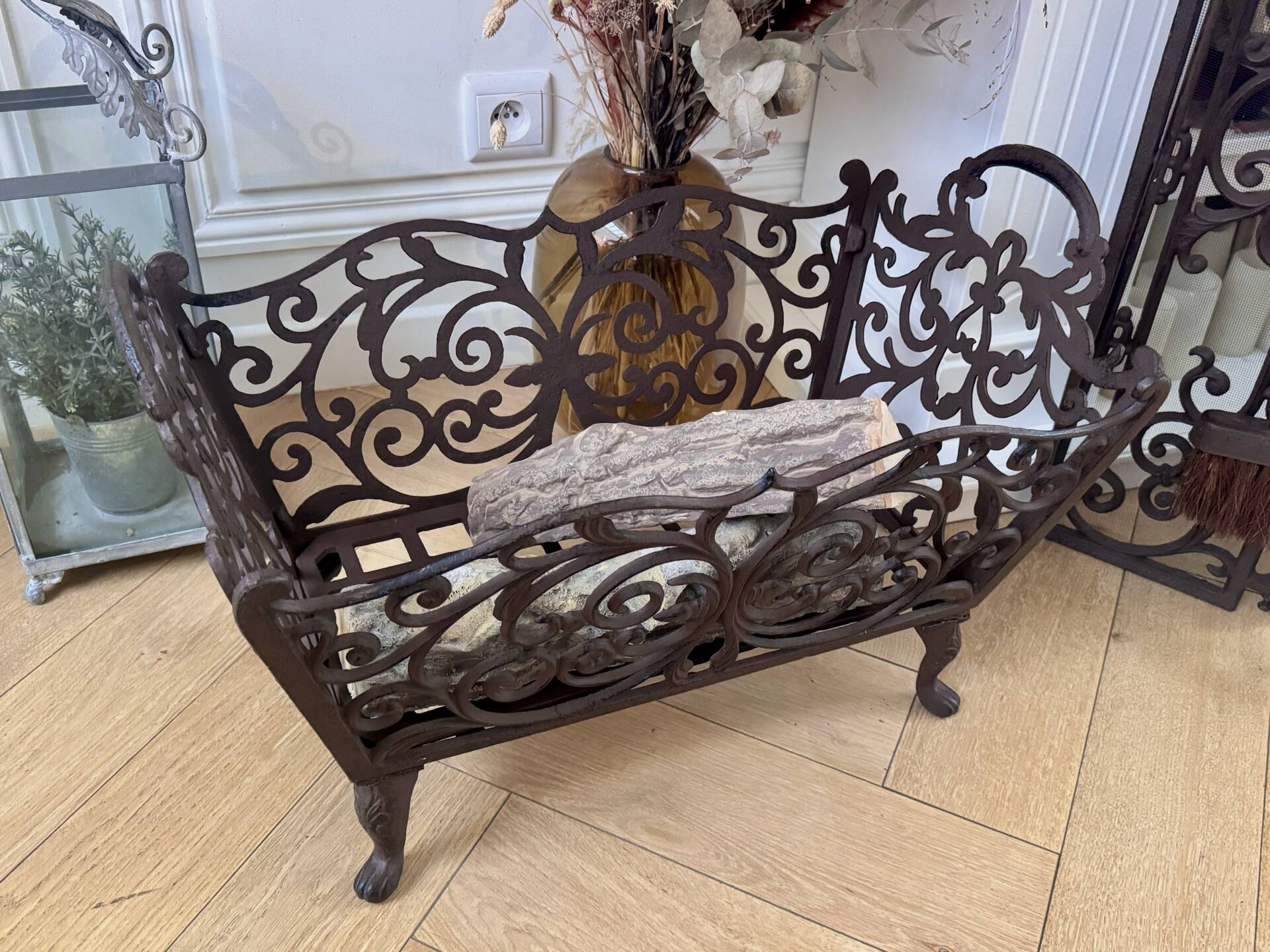 Wrought iron fire screen set with log basket, accessories.