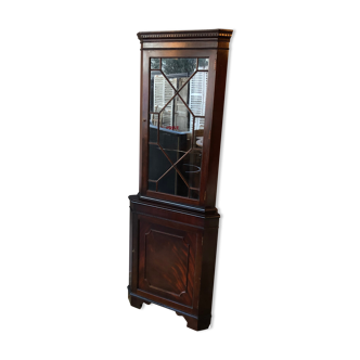 English-style corner library