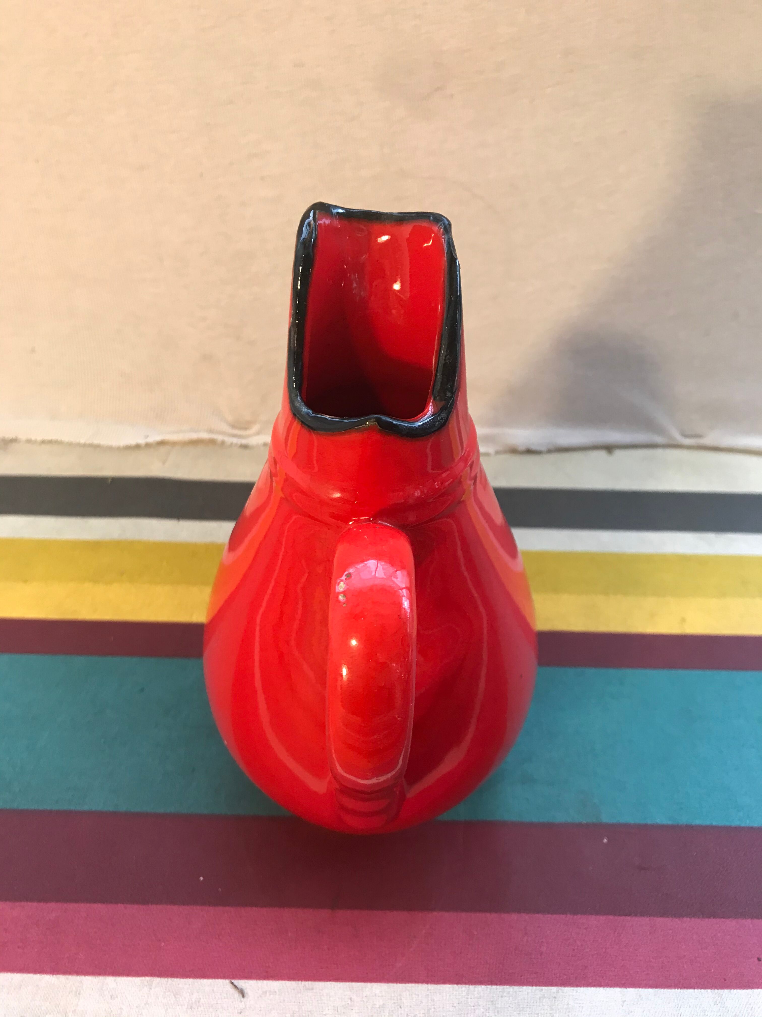 Former red ceramics pitcher - anse cuisine 70s vintage
