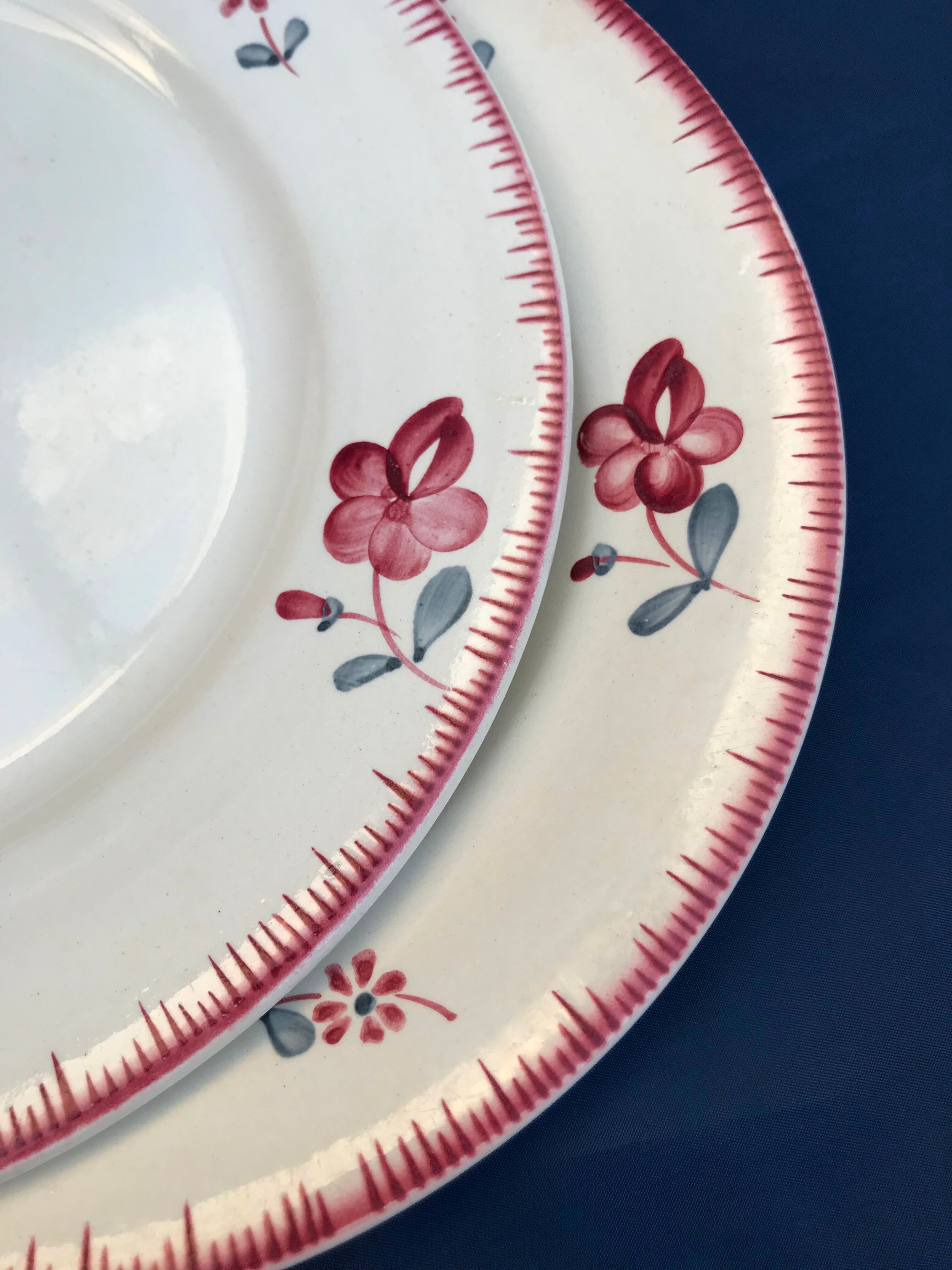 Plates Digoin Sarreguemines fleuries 19th century series Margaret pink flowers