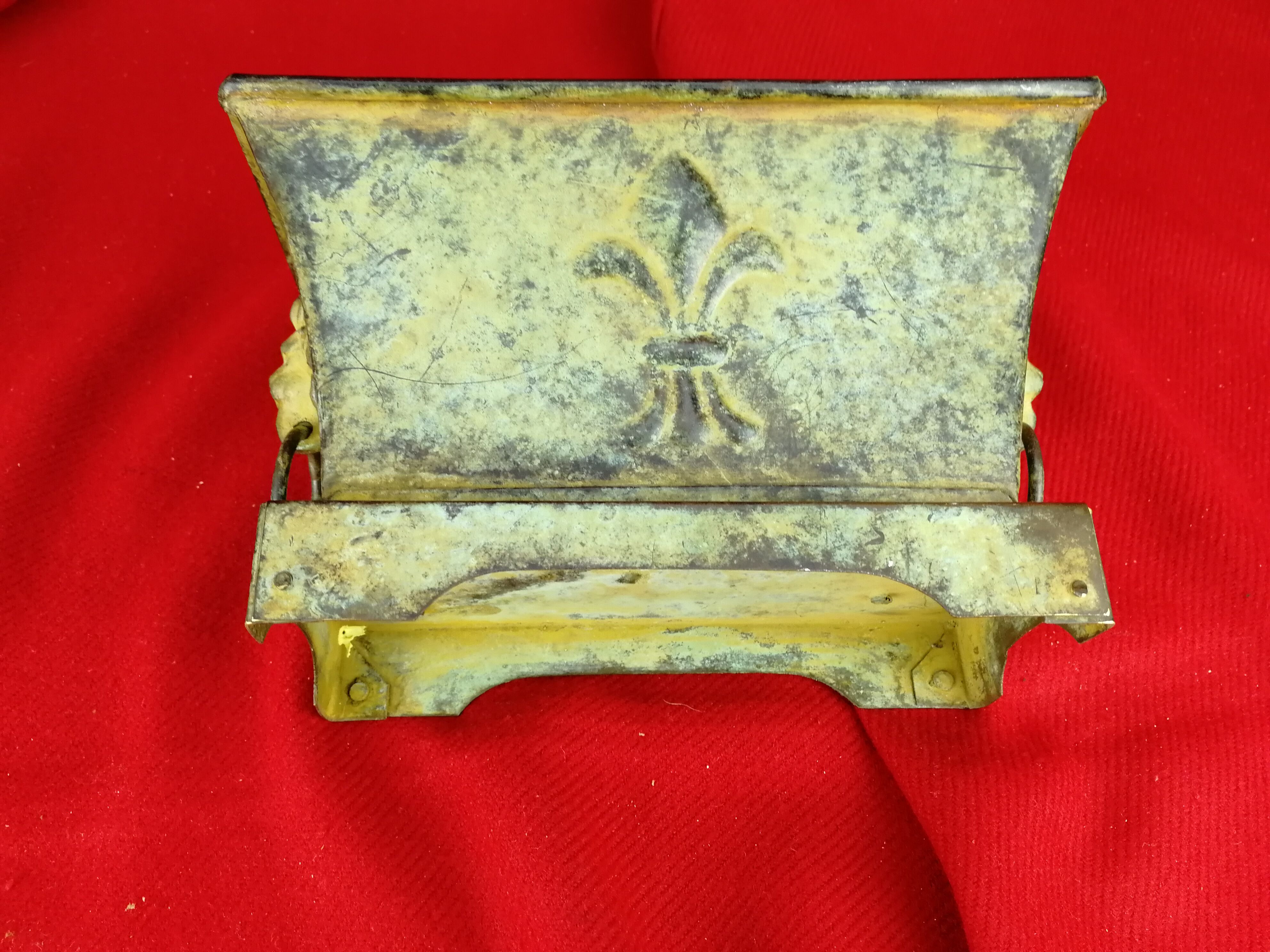 Empire patinated copper planter