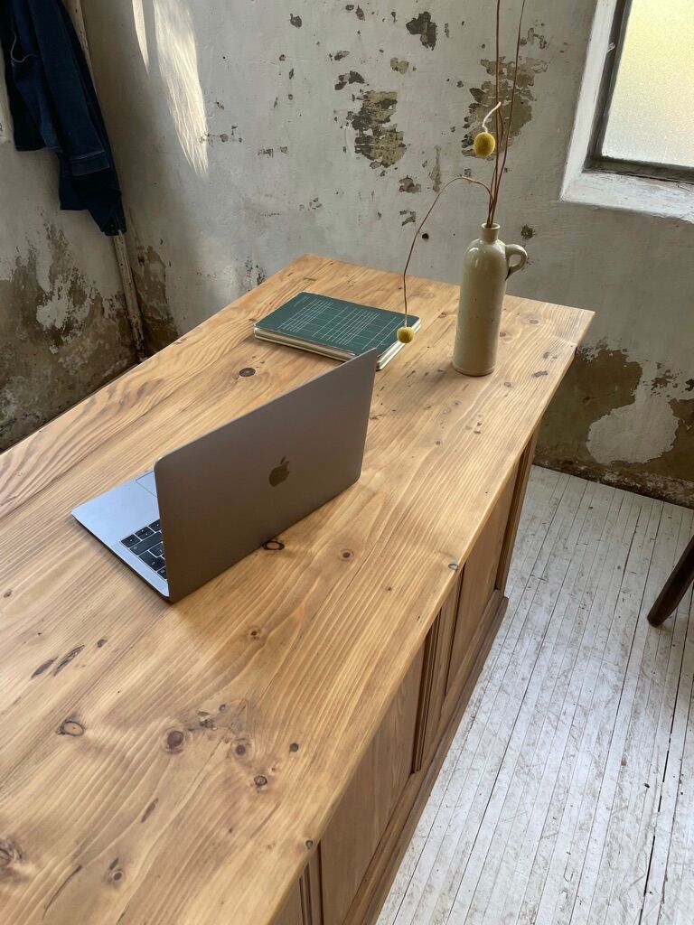 1900 pine trading post