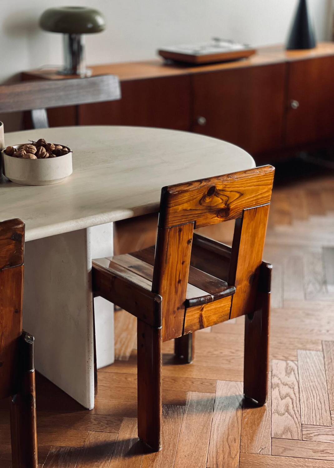 Table à manger Roche Bobois en travertin italien – Années 70/80
