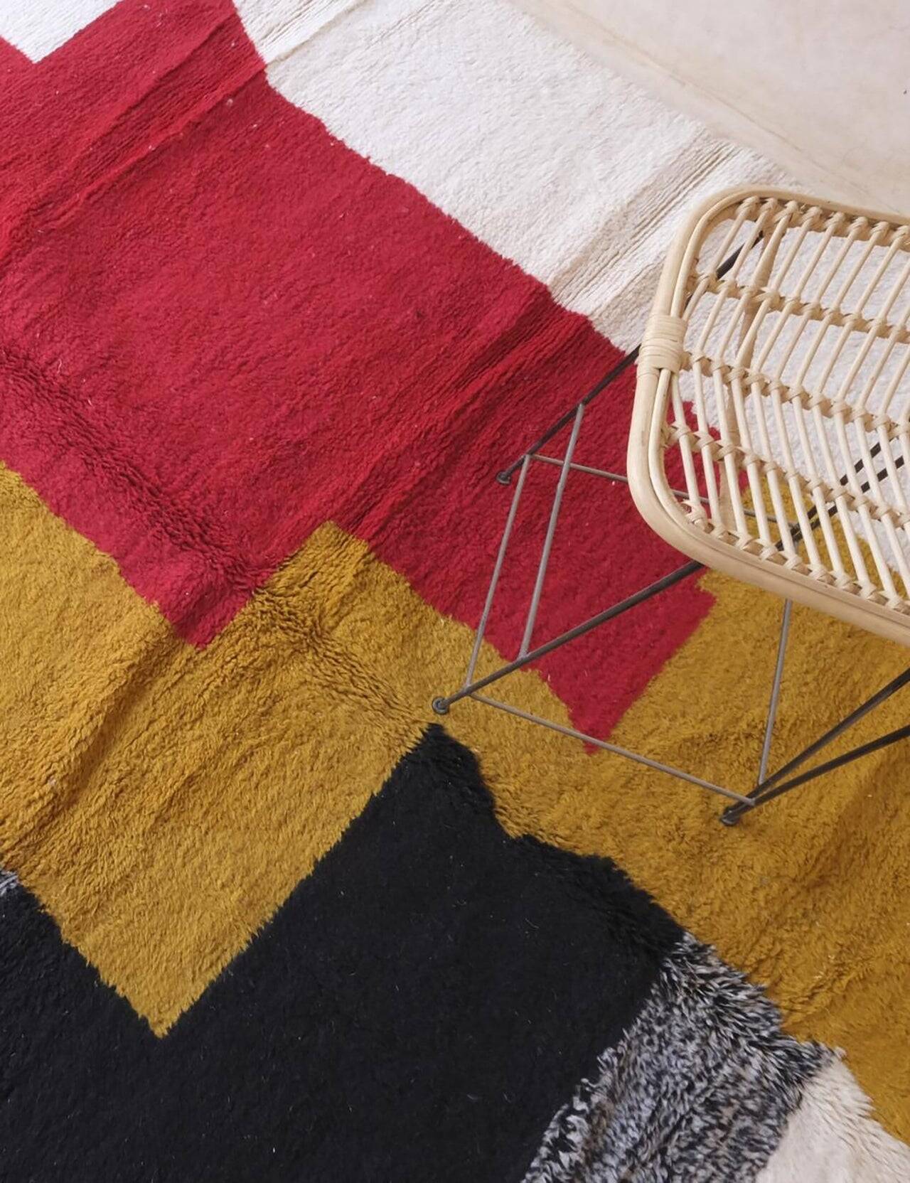 Traditional handmade Beni Ouarin rug size 150 x 250 cm