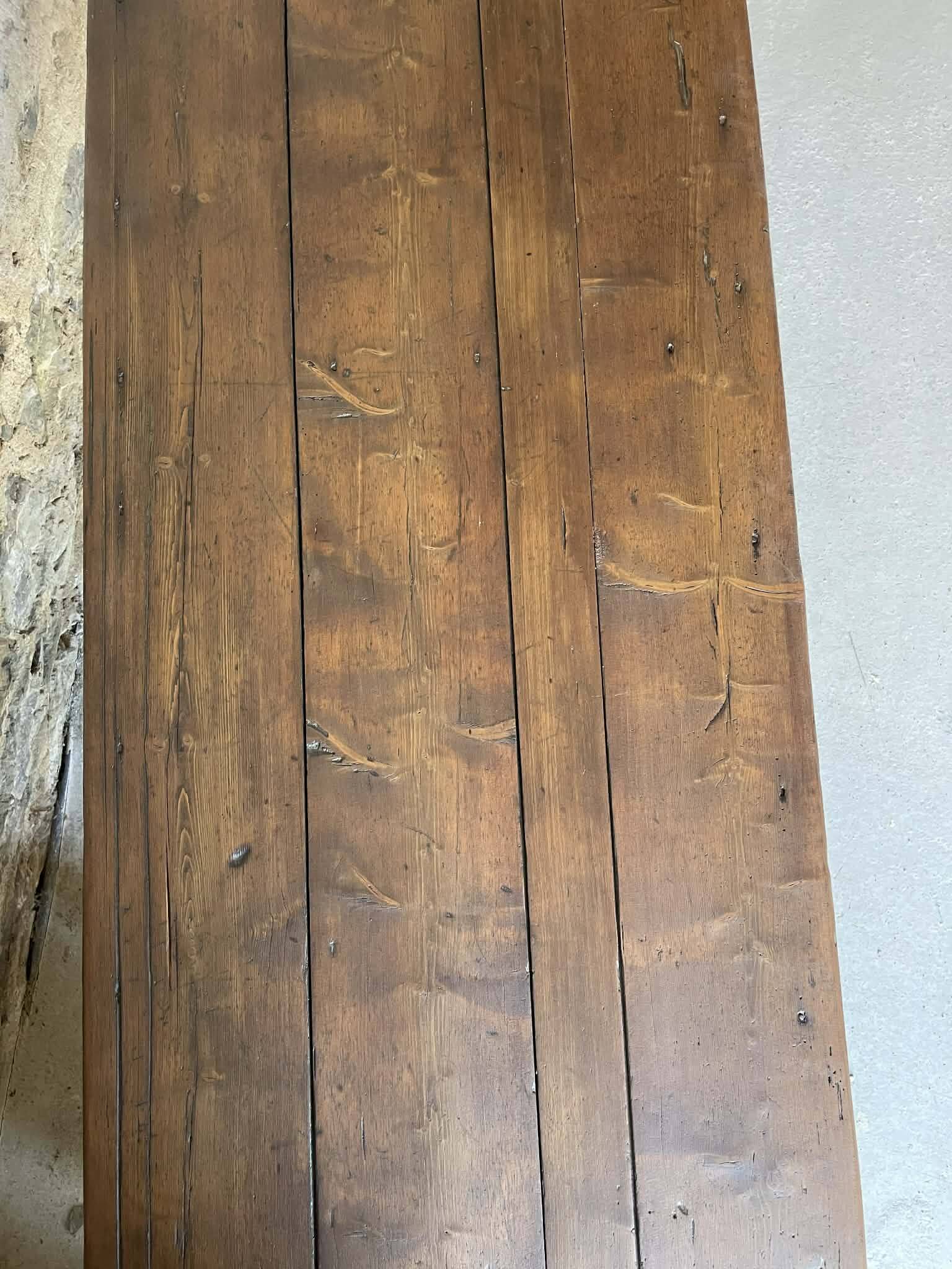 Antique wooden table with tapered legs – 200 cm