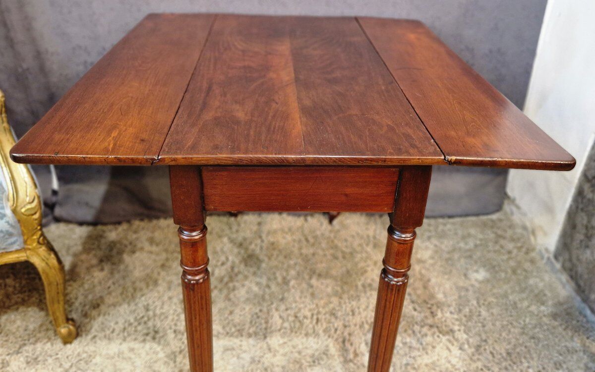 Table d'appoint en acajou