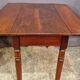Table d'appoint en acajou