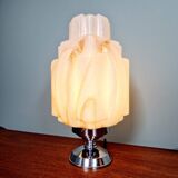 Art Deco Skyscraper table lamp in veined opaline, 1930s