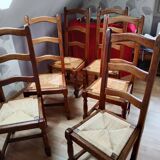 Set of chairs